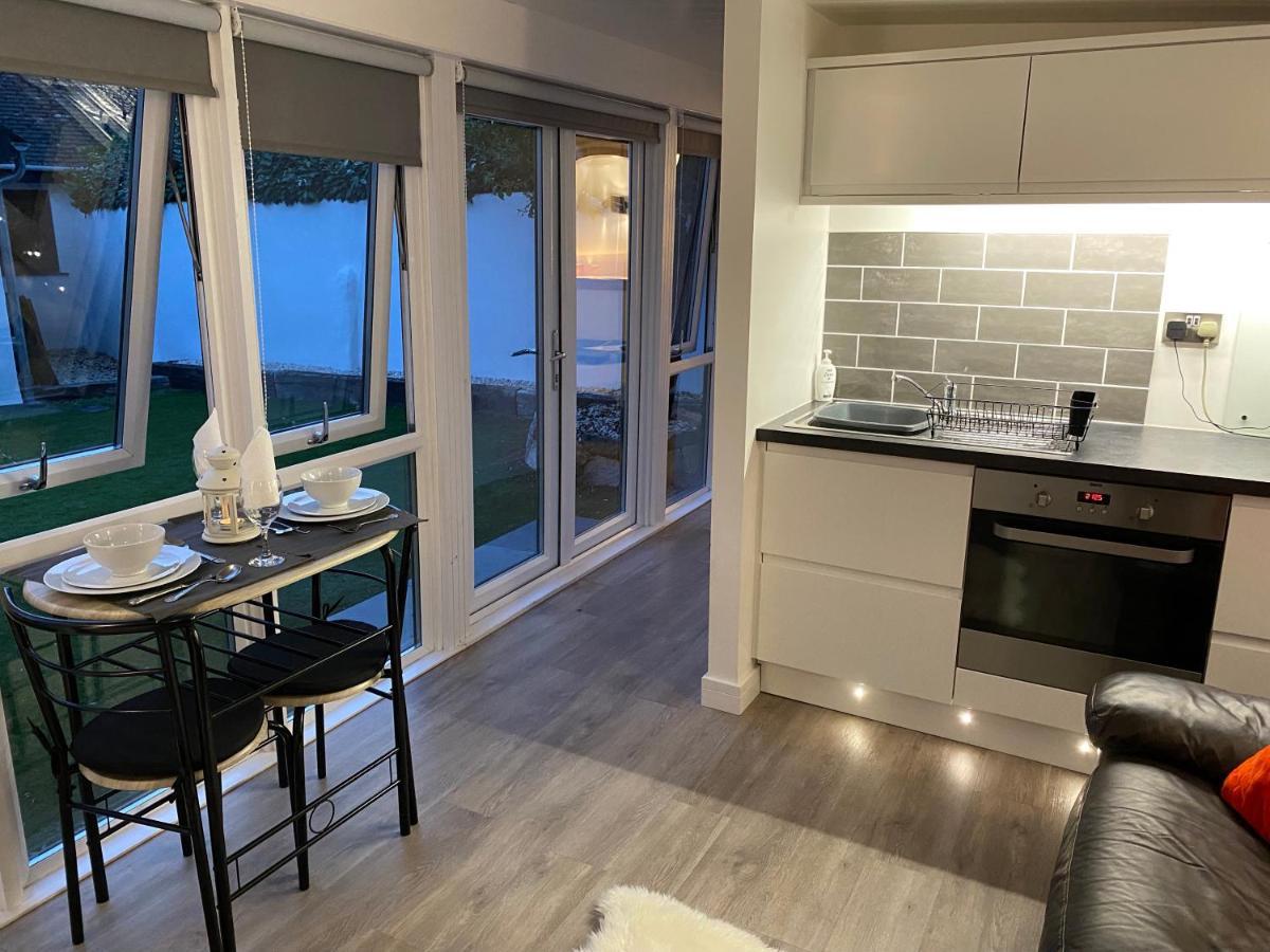 Delightful 1 Bedroom Chalet Throwleigh Exterior foto